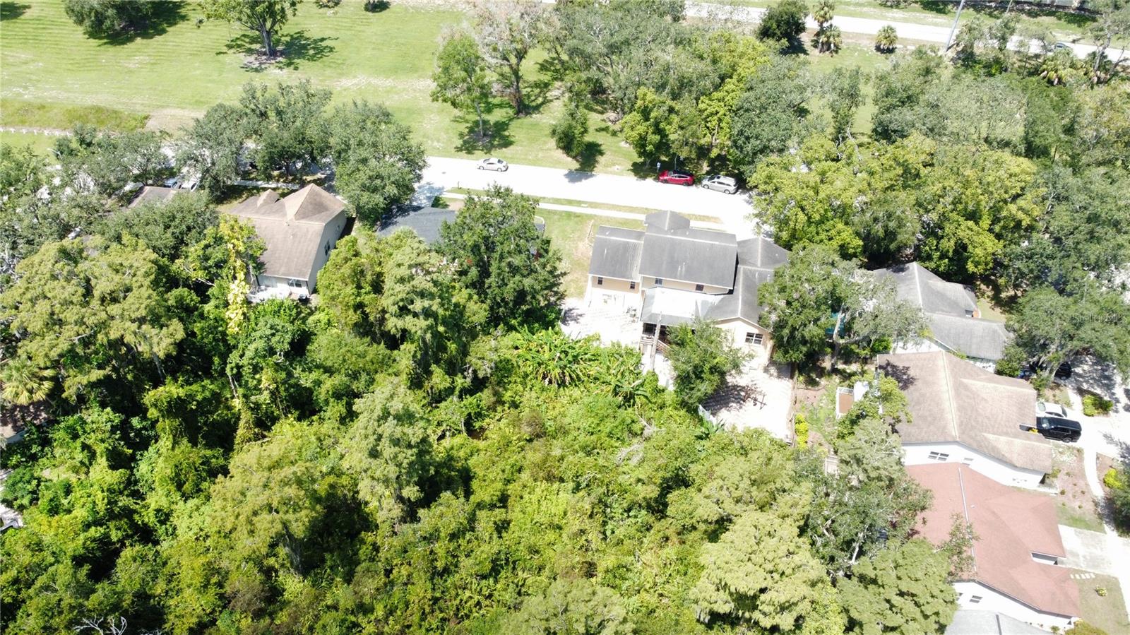 Listing photo id 17 for 7419 Savannah Lane