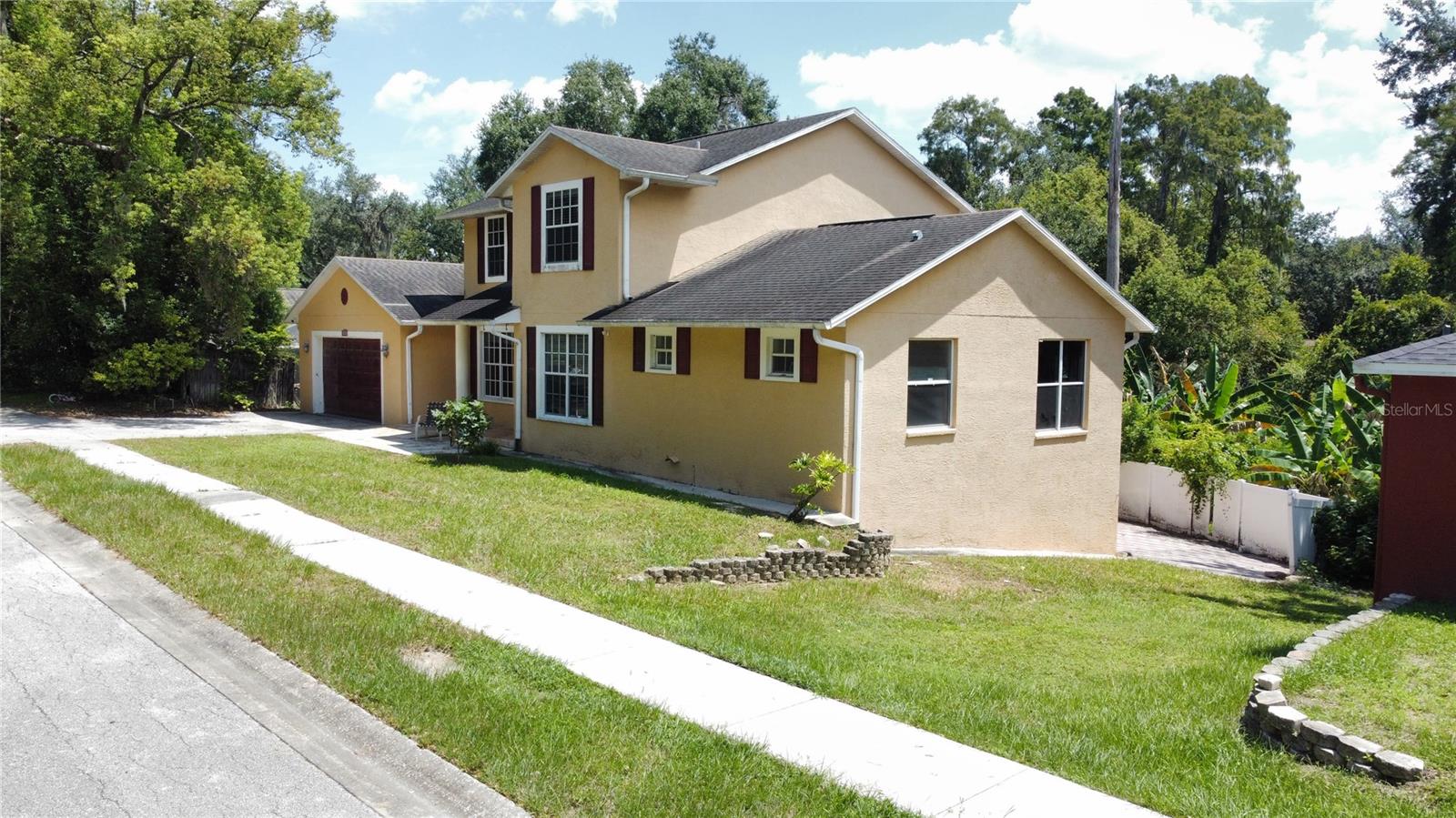 Listing photo id 18 for 7419 Savannah Lane