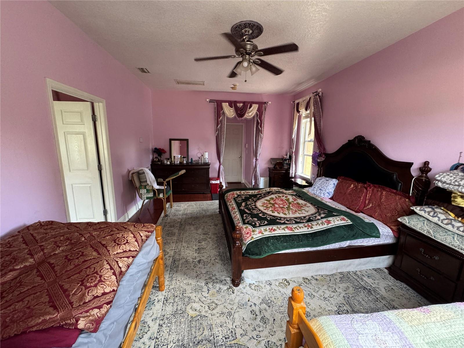Listing photo id 60 for 7419 Savannah Lane