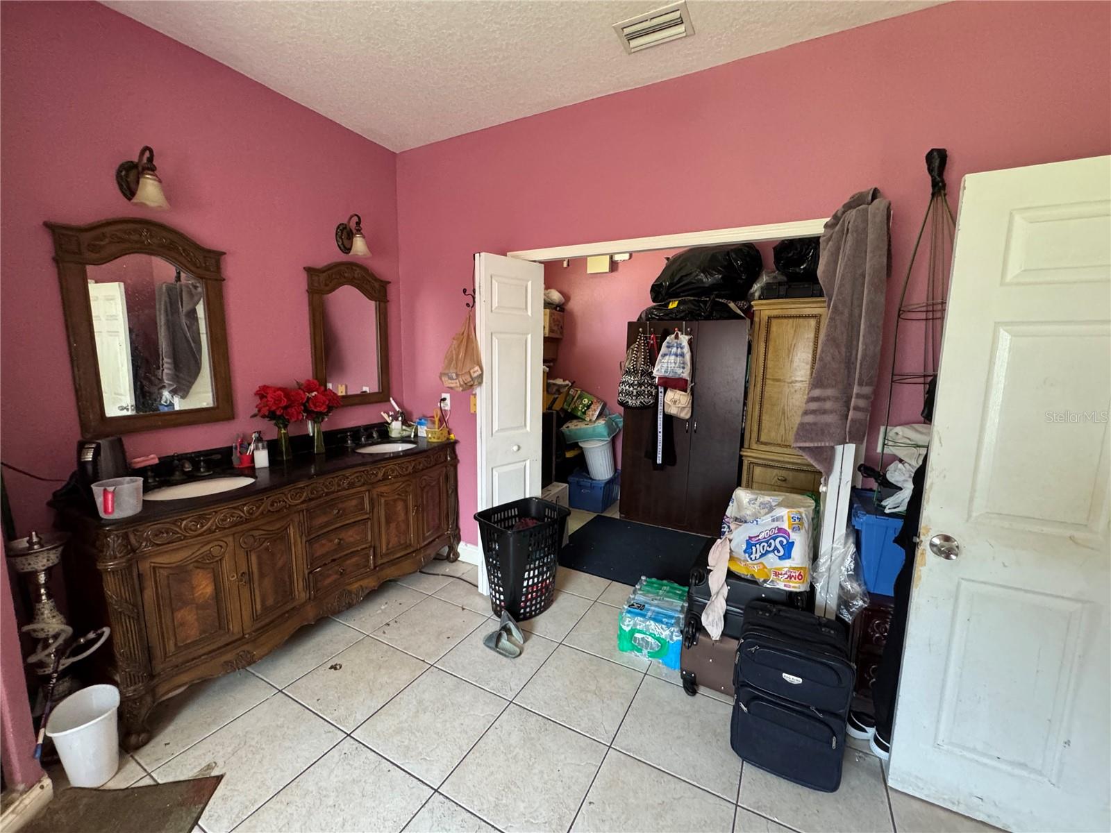 Listing photo id 63 for 7419 Savannah Lane
