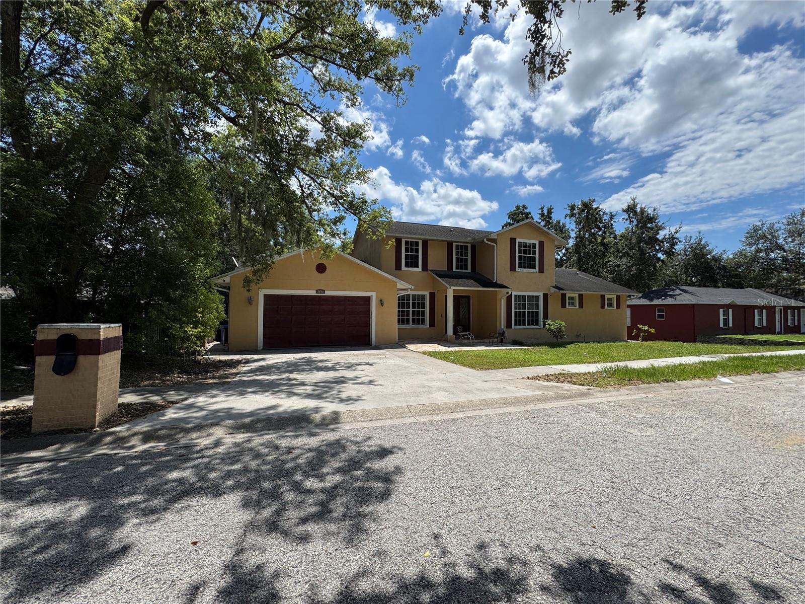 Listing photo id 77 for 7419 Savannah Lane