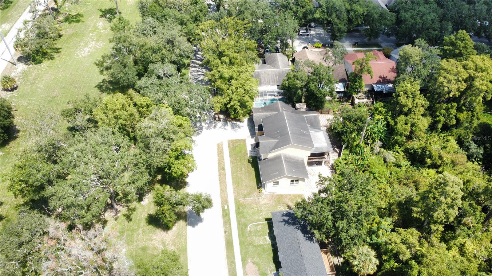 Listing photo id 7 for 7419 Savannah Lane