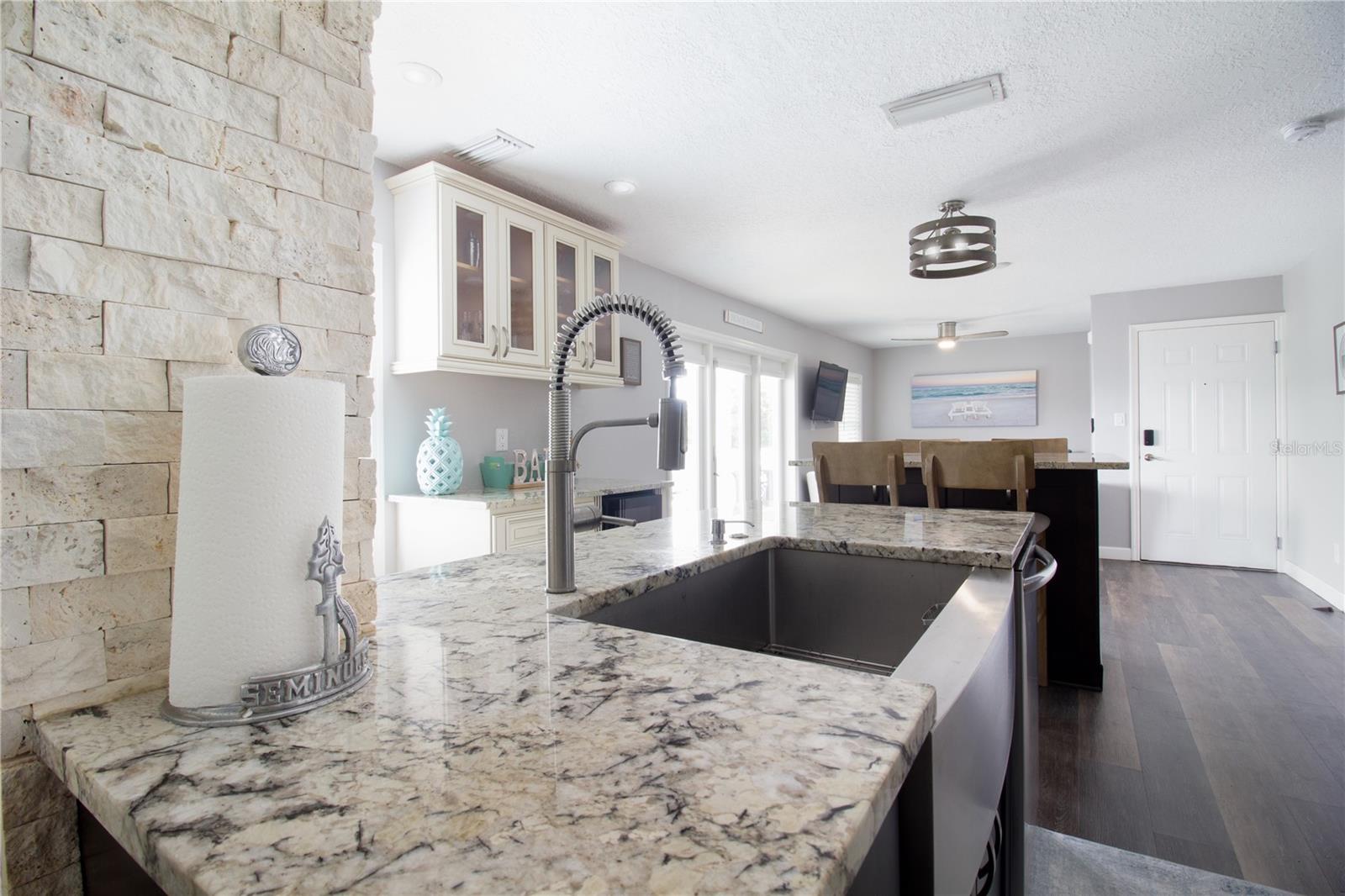 Image 7 of 34 For 5023 Starfish Drive Se E