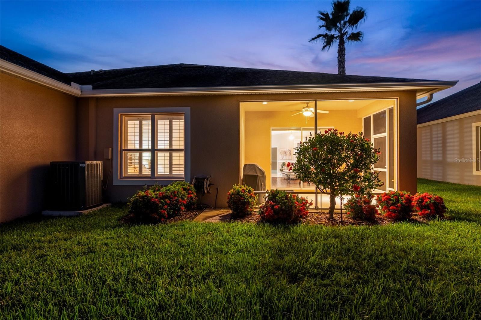Image 8 of 43 For 2756 Devonoak Boulevard