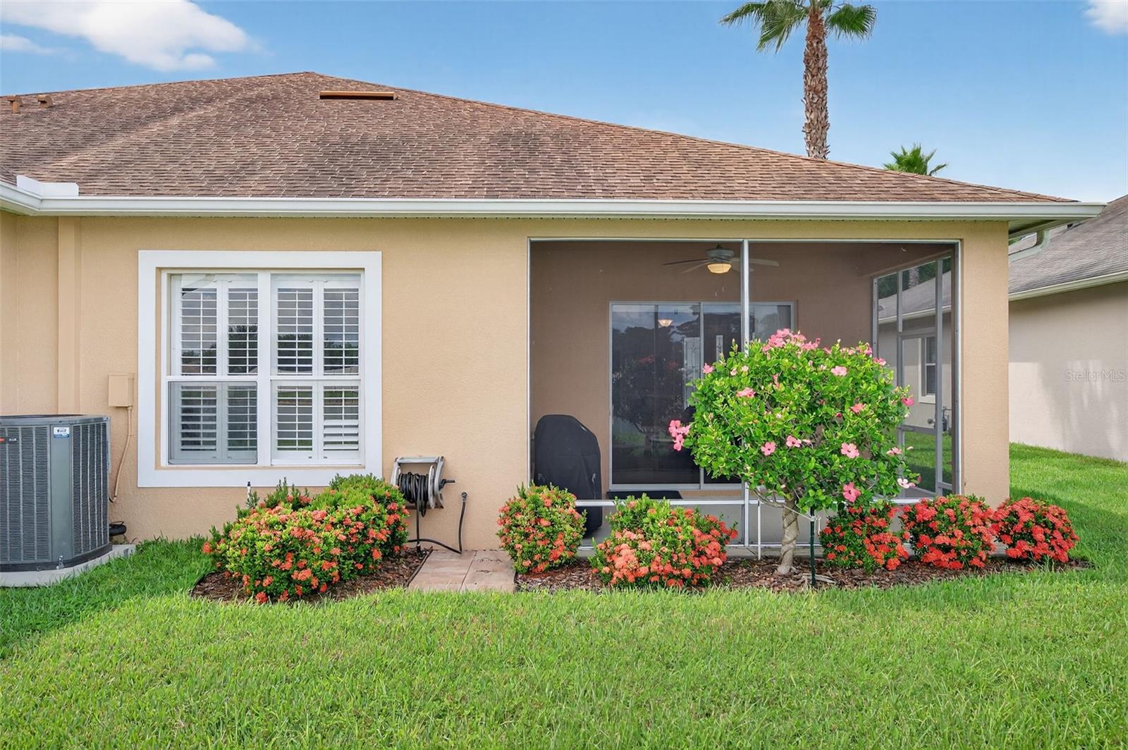 Image 9 of 43 For 2756 Devonoak Boulevard