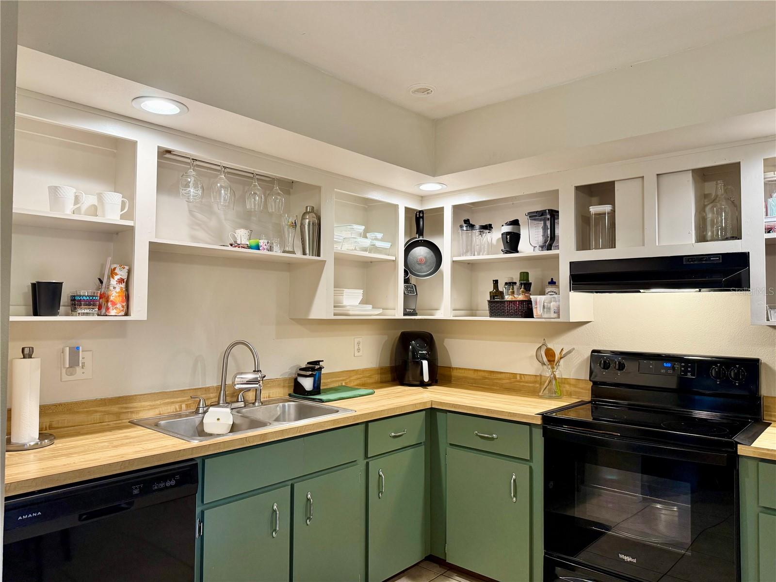 Image 5 of 23 For 7261 55th Avenue N