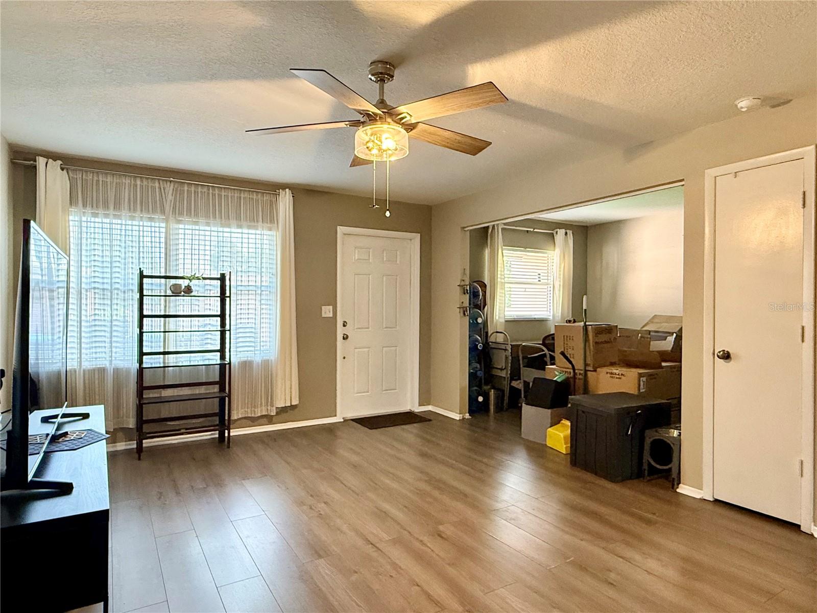Image 6 of 23 For 7261 55th Avenue N