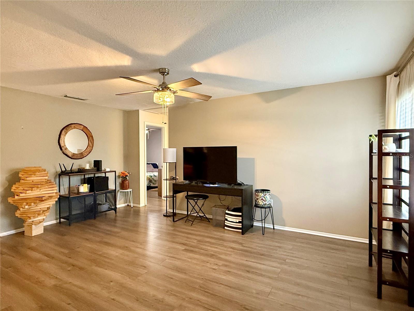 Image 9 of 23 For 7261 55th Avenue N