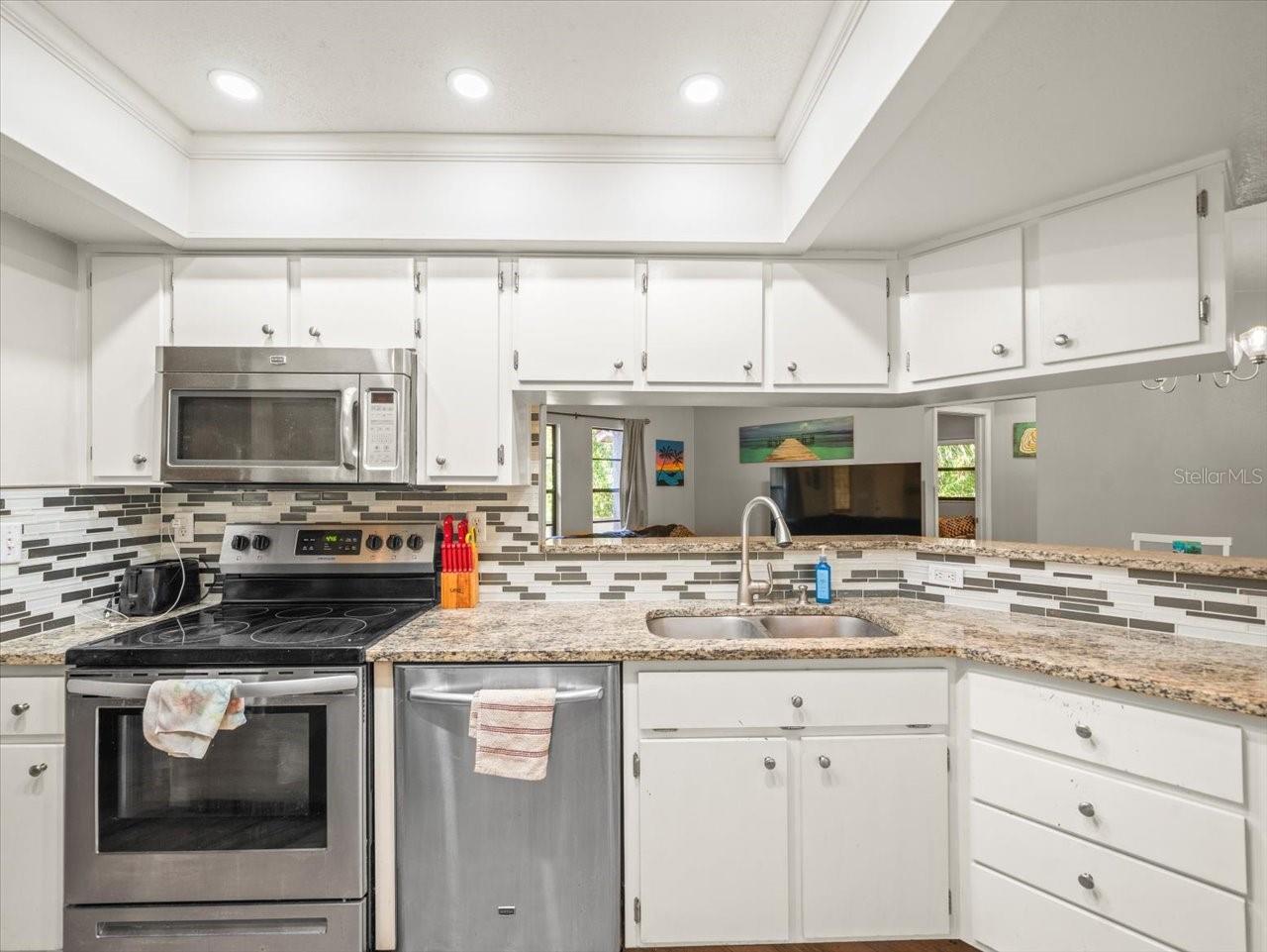 Image 10 of 29 For 8316 Kingsdale Street