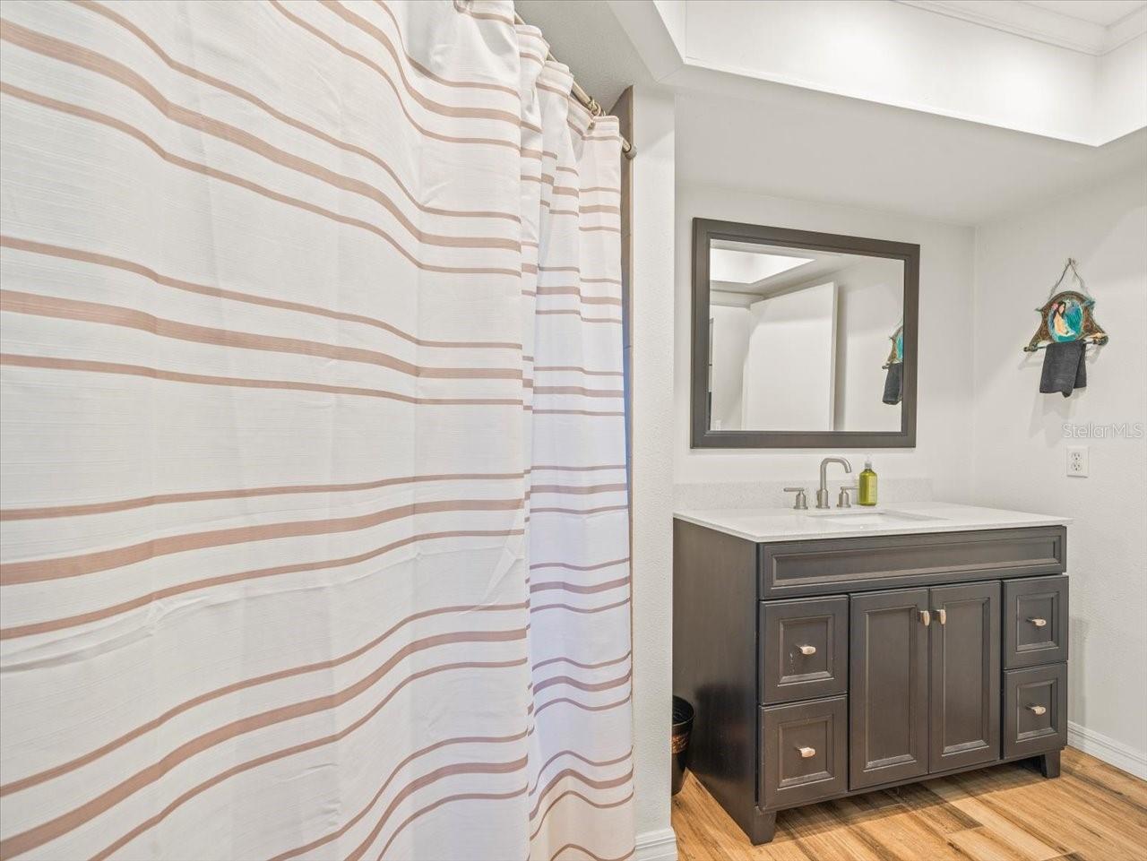 Image 18 of 29 For 8316 Kingsdale Street