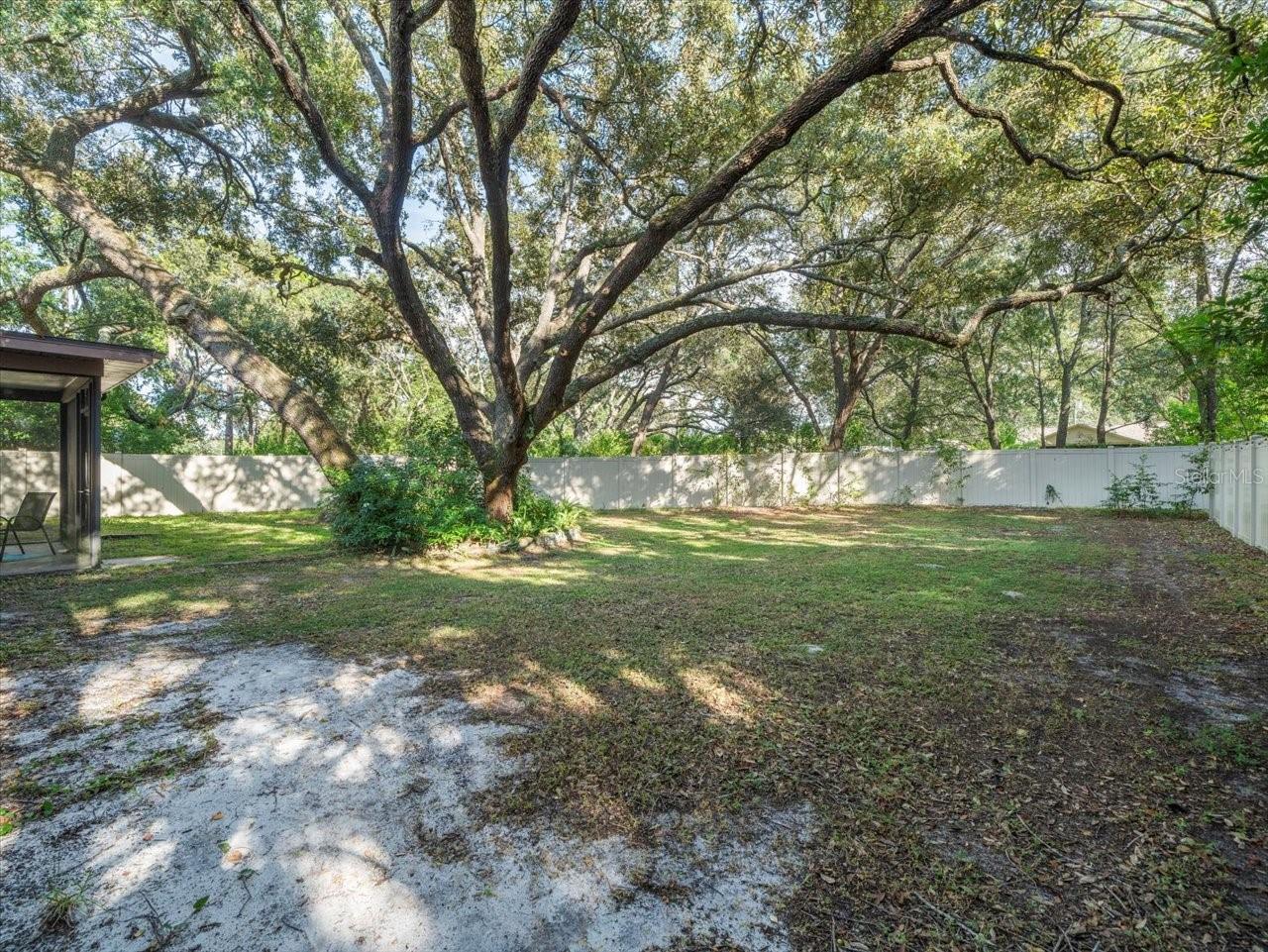 Image 21 of 29 For 8316 Kingsdale Street