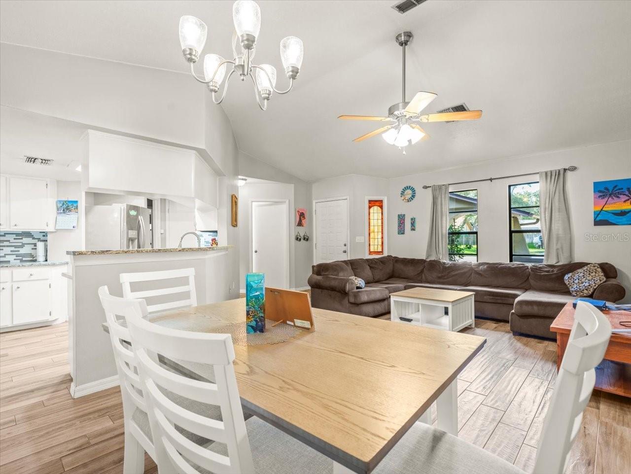 Image 8 of 29 For 8316 Kingsdale Street