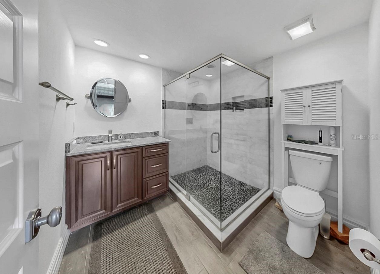 Image 4 of 30 For 501 Moody Avenue 1114