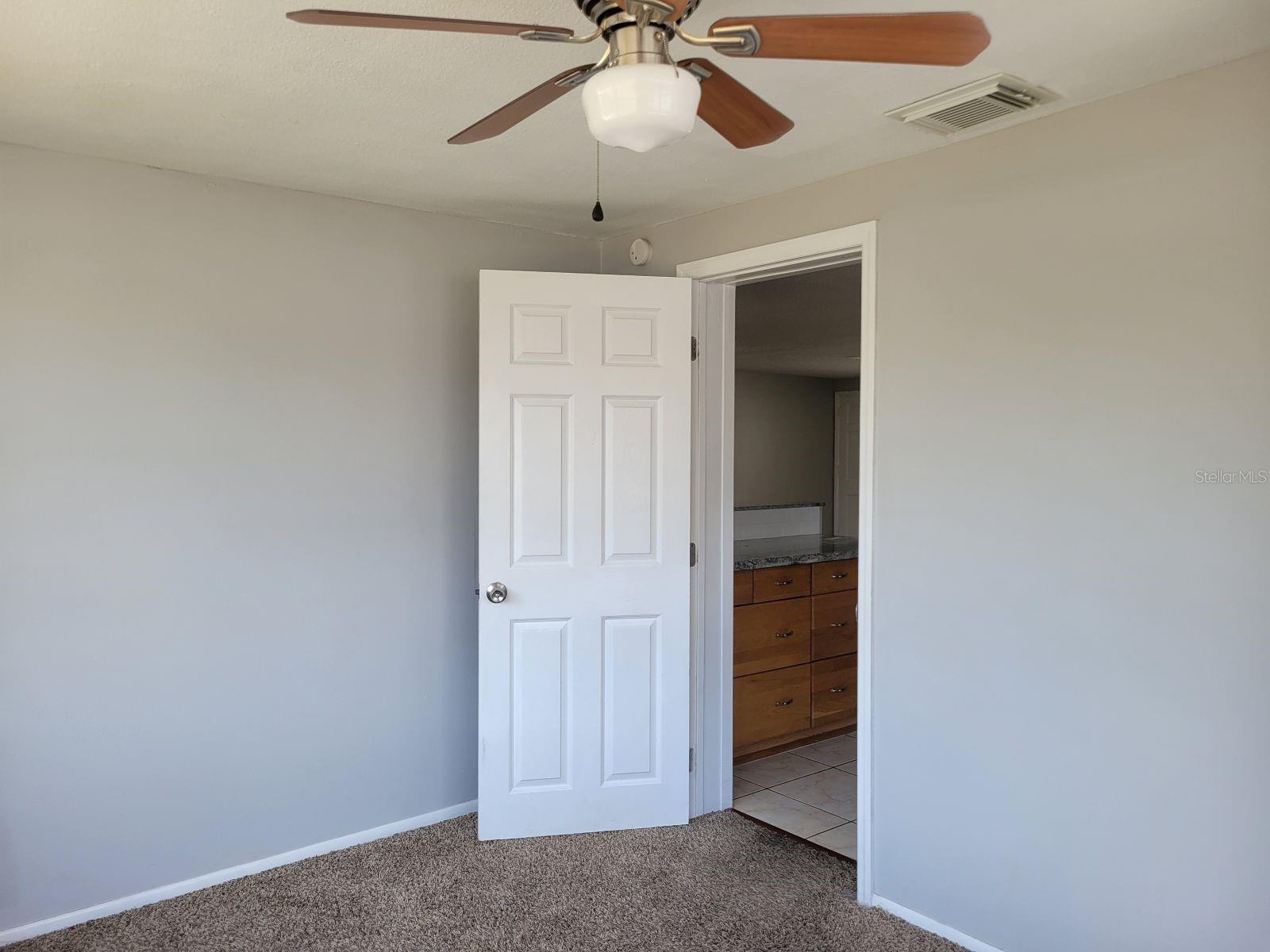 Image 15 of 18 For 10015 Regency Park Boulevard