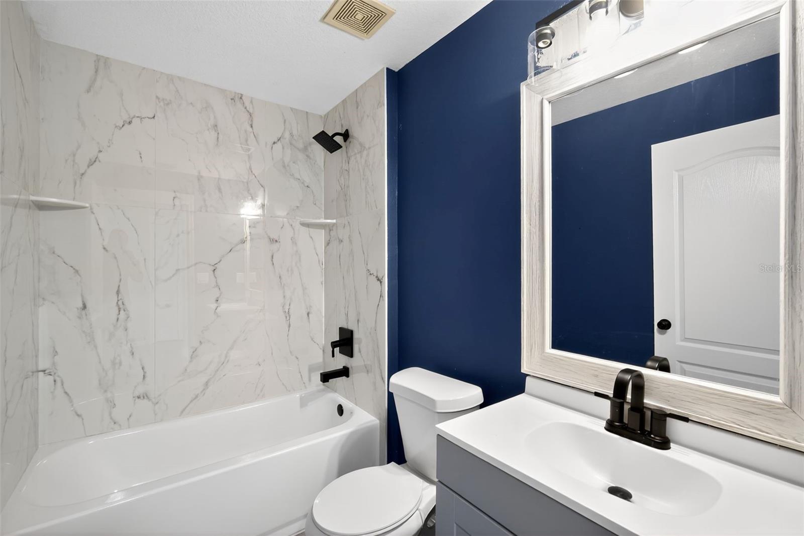 Image 15 of 38 For 10047 Landport Way