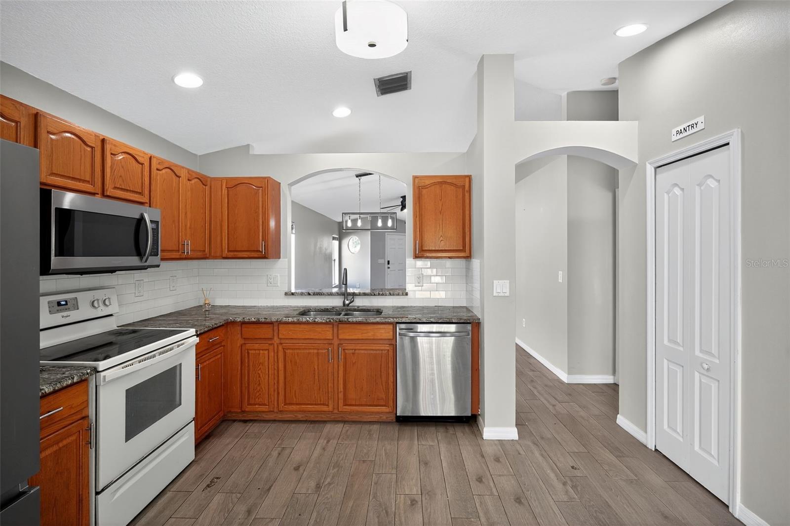 Image 19 of 38 For 10047 Landport Way