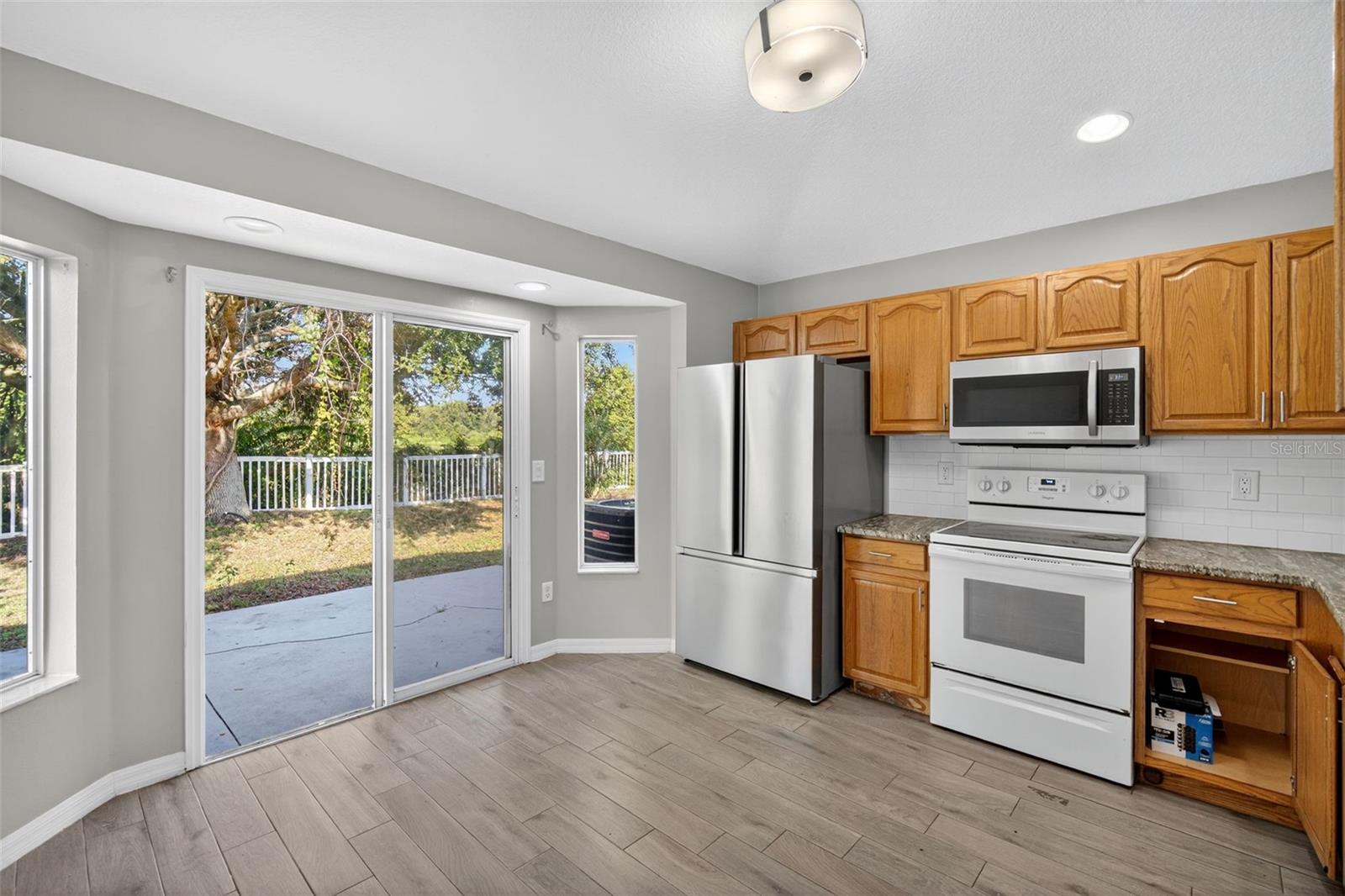 Image 23 of 38 For 10047 Landport Way