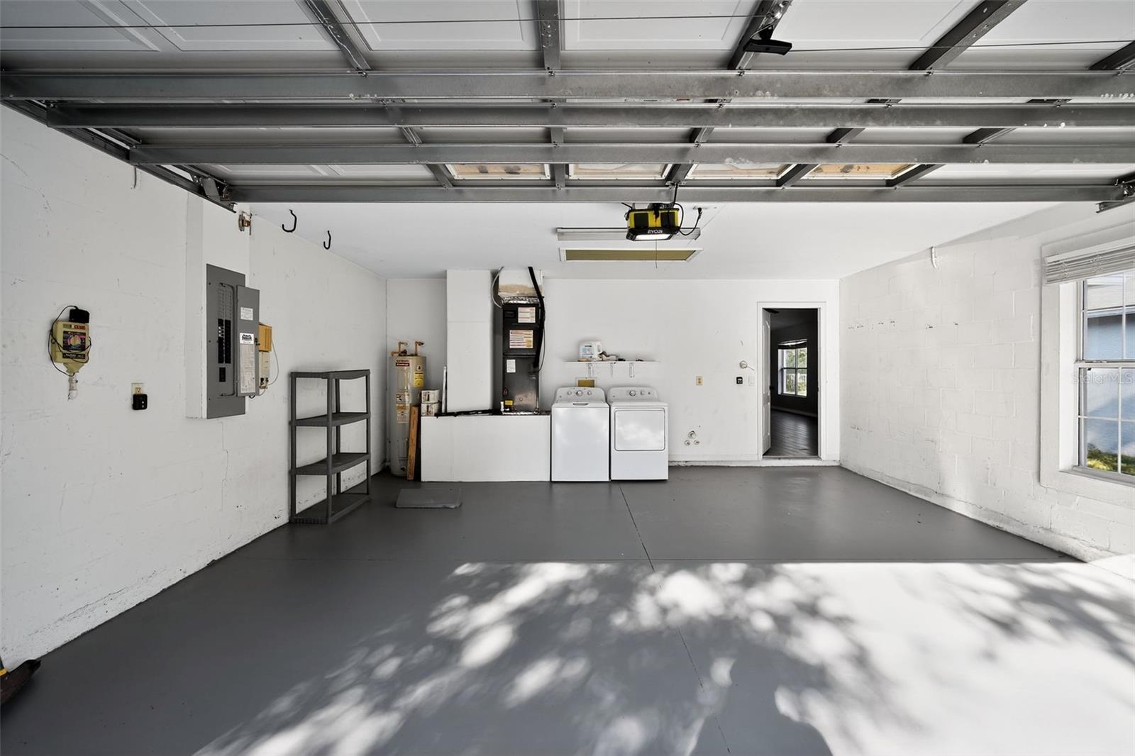 Image 26 of 38 For 10047 Landport Way