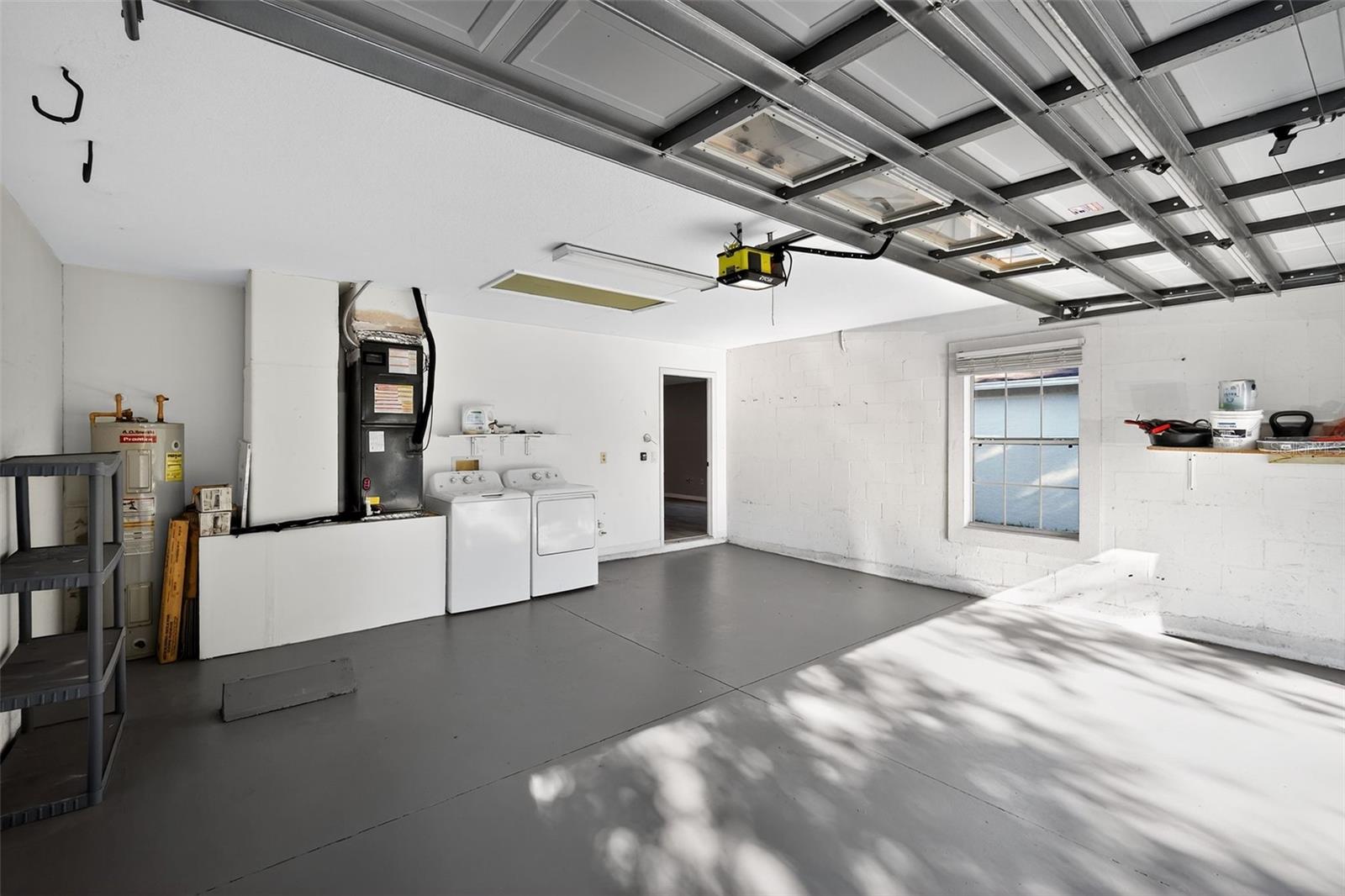 Image 27 of 38 For 10047 Landport Way