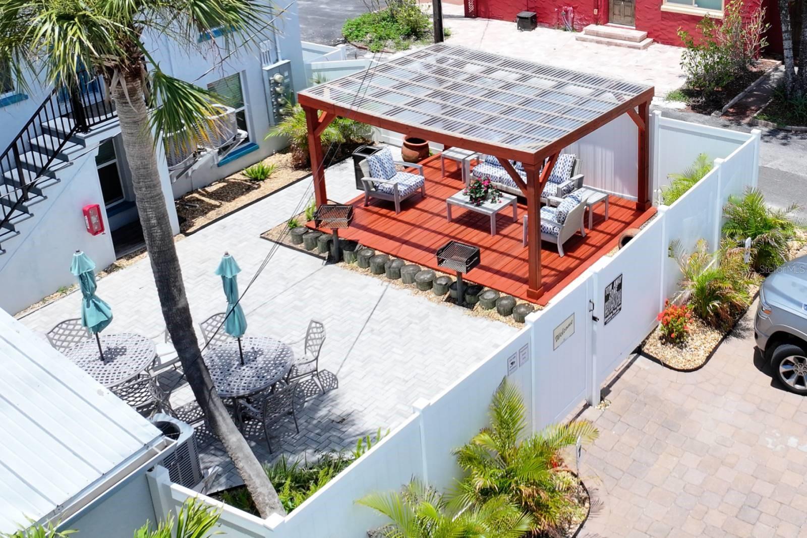 Image 33 of 48 For 12315 Gulf Boulevard 1-8