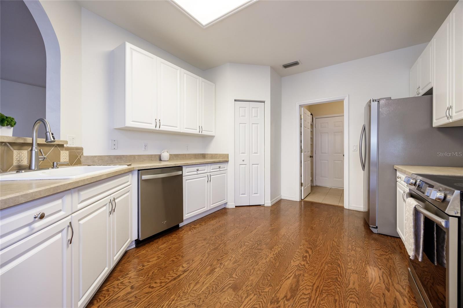 Image 11 of 51 For 9401 23rd Road