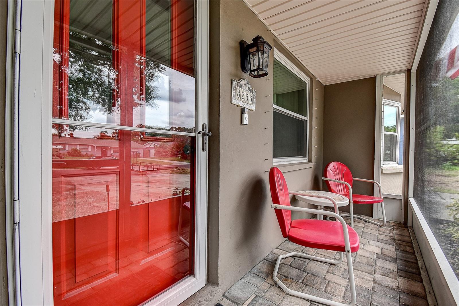 Image 10 of 36 For 8255 82nd Avenue