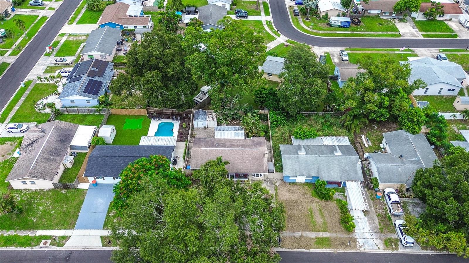 Image 4 of 36 For 8255 82nd Avenue