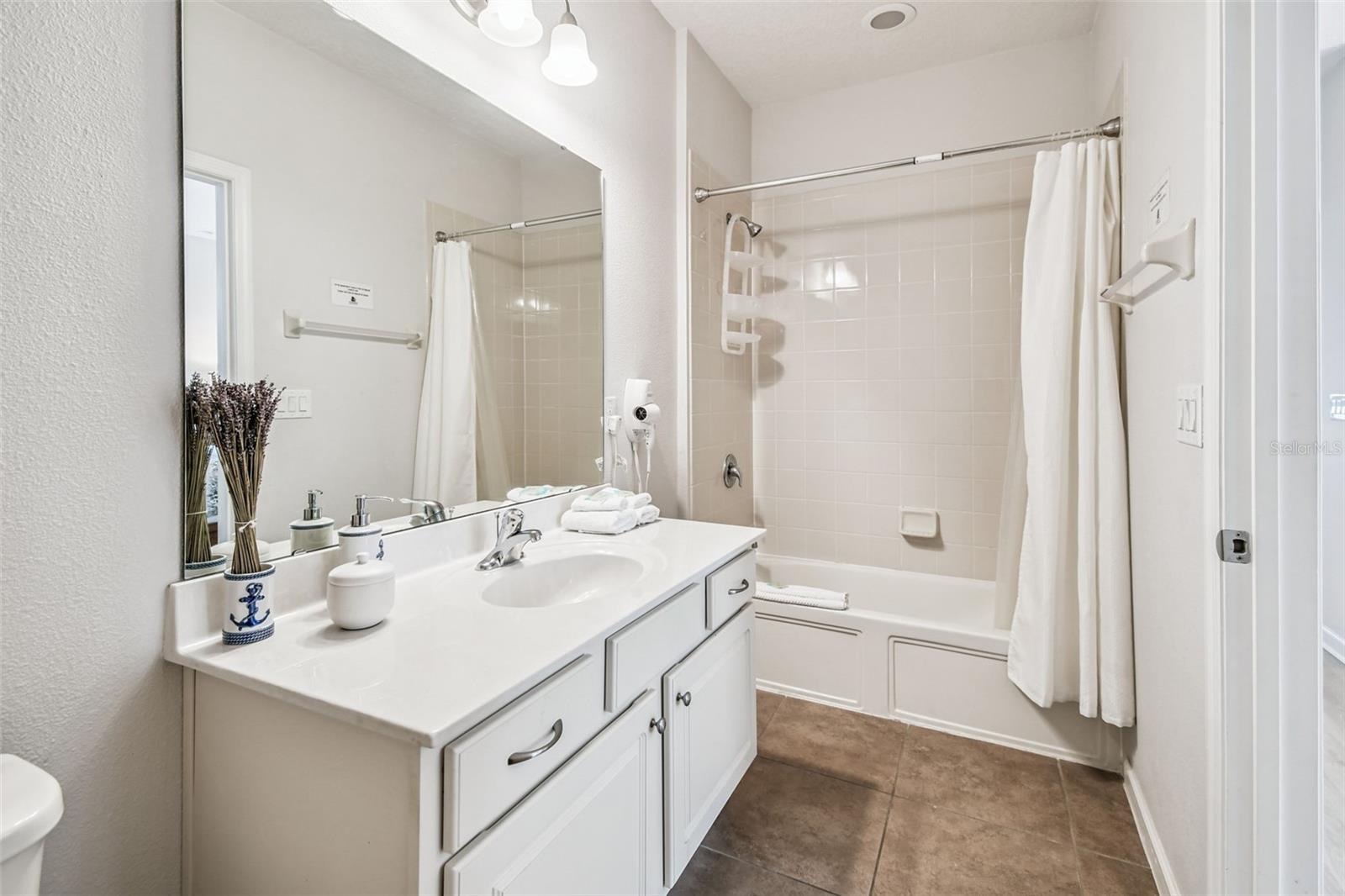 Image 36 of 52 For 2588 Shanti Drive