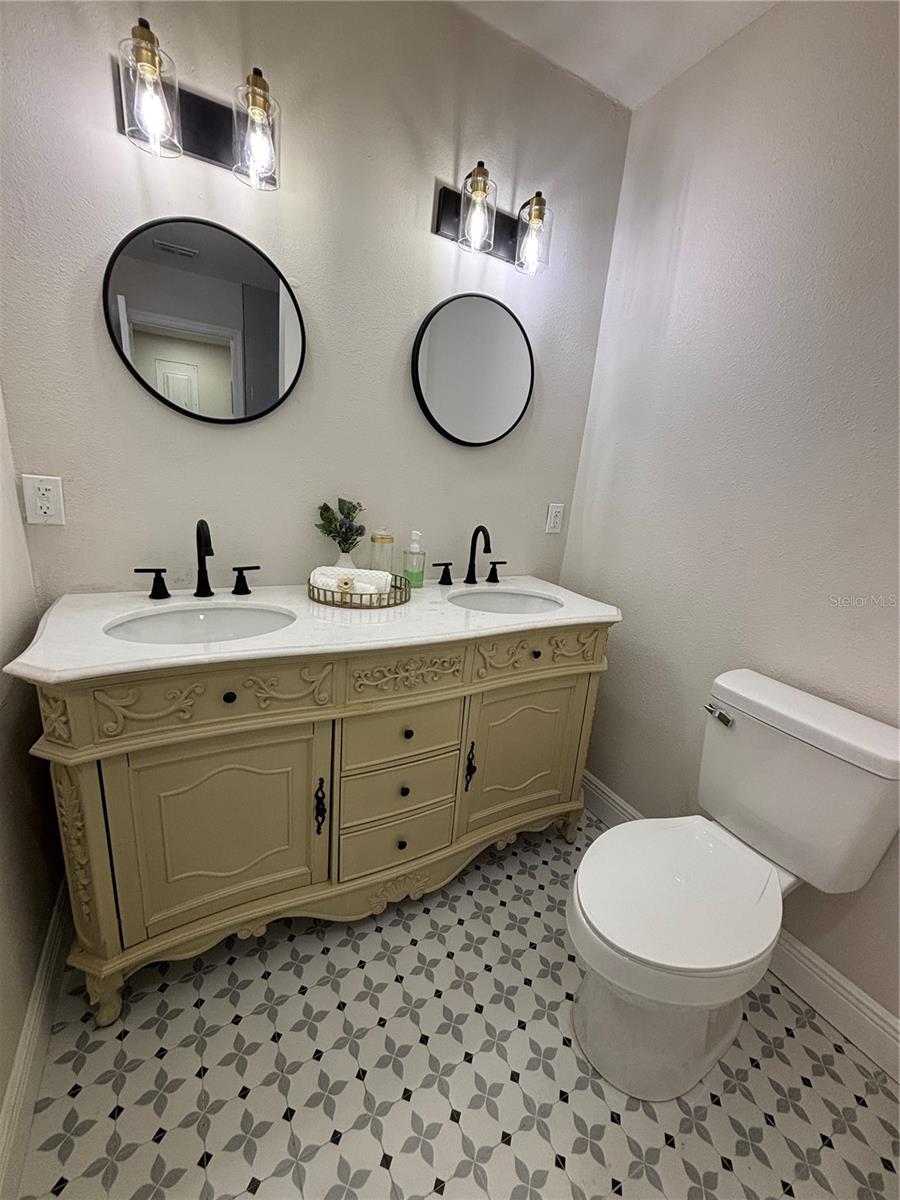 Image 14 of 39 For 6508 34th Street