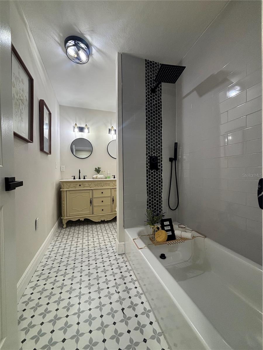 Image 20 of 39 For 6508 34th Street