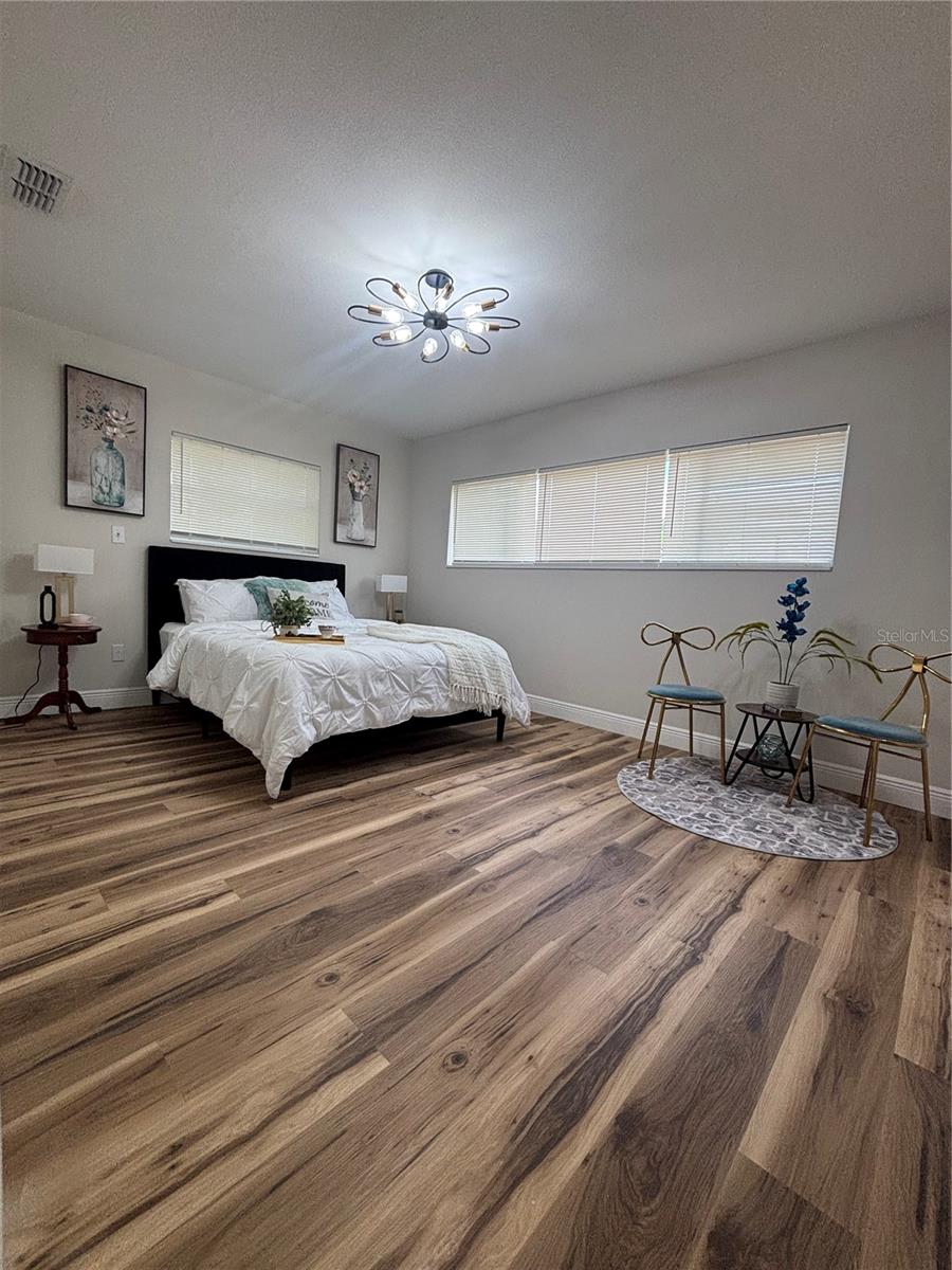 Image 21 of 39 For 6508 34th Street