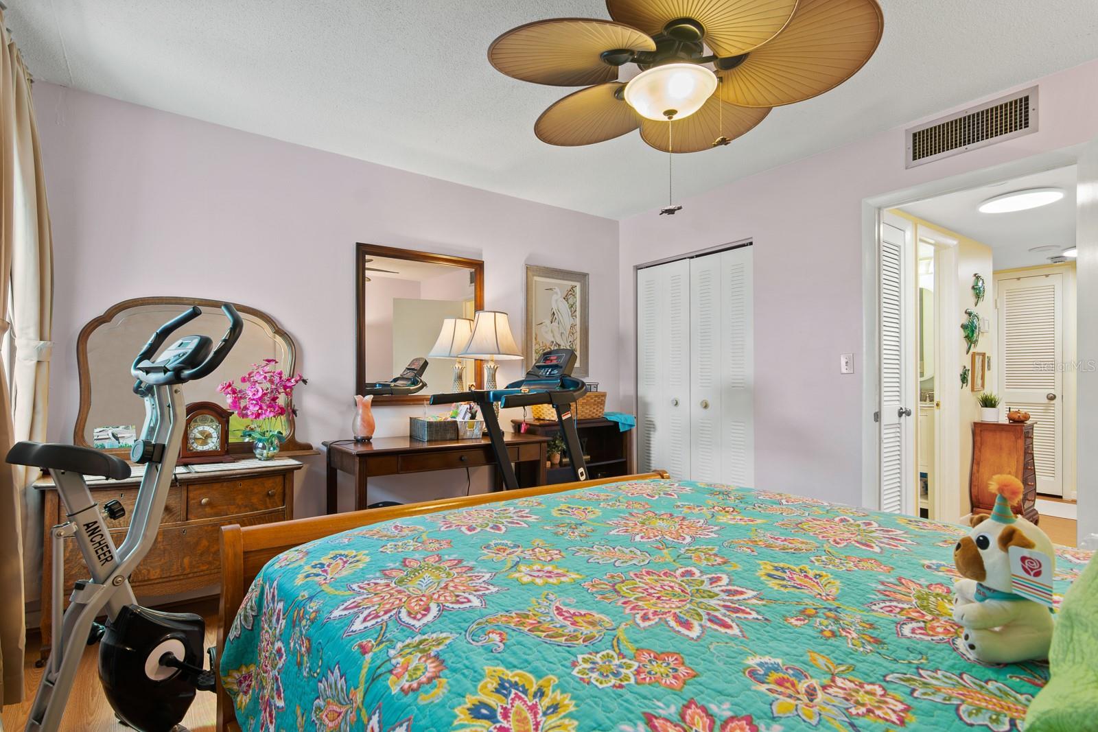 Image 20 of 39 For 420 64th Avenue 202