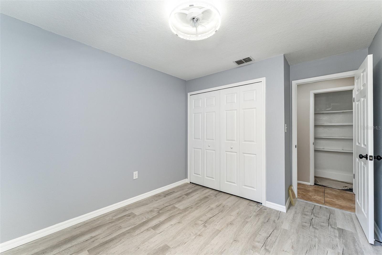 Image 29 of 37 For 7730 White Road