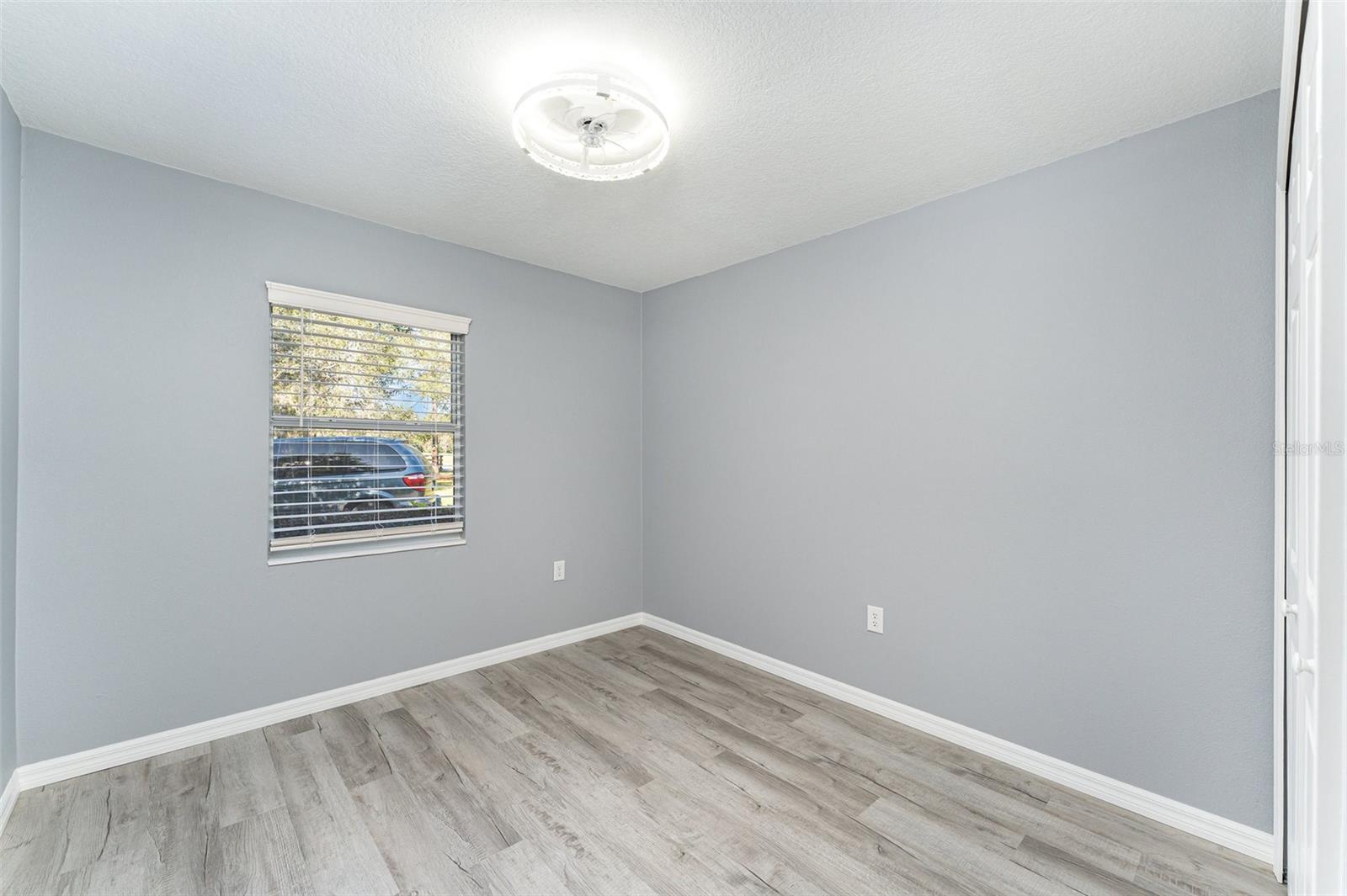 Image 30 of 37 For 7730 White Road