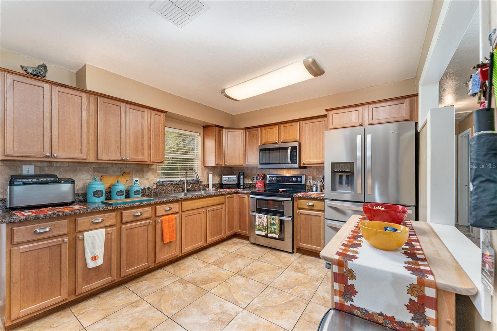 Image 4 of 37 For 7730 White Road