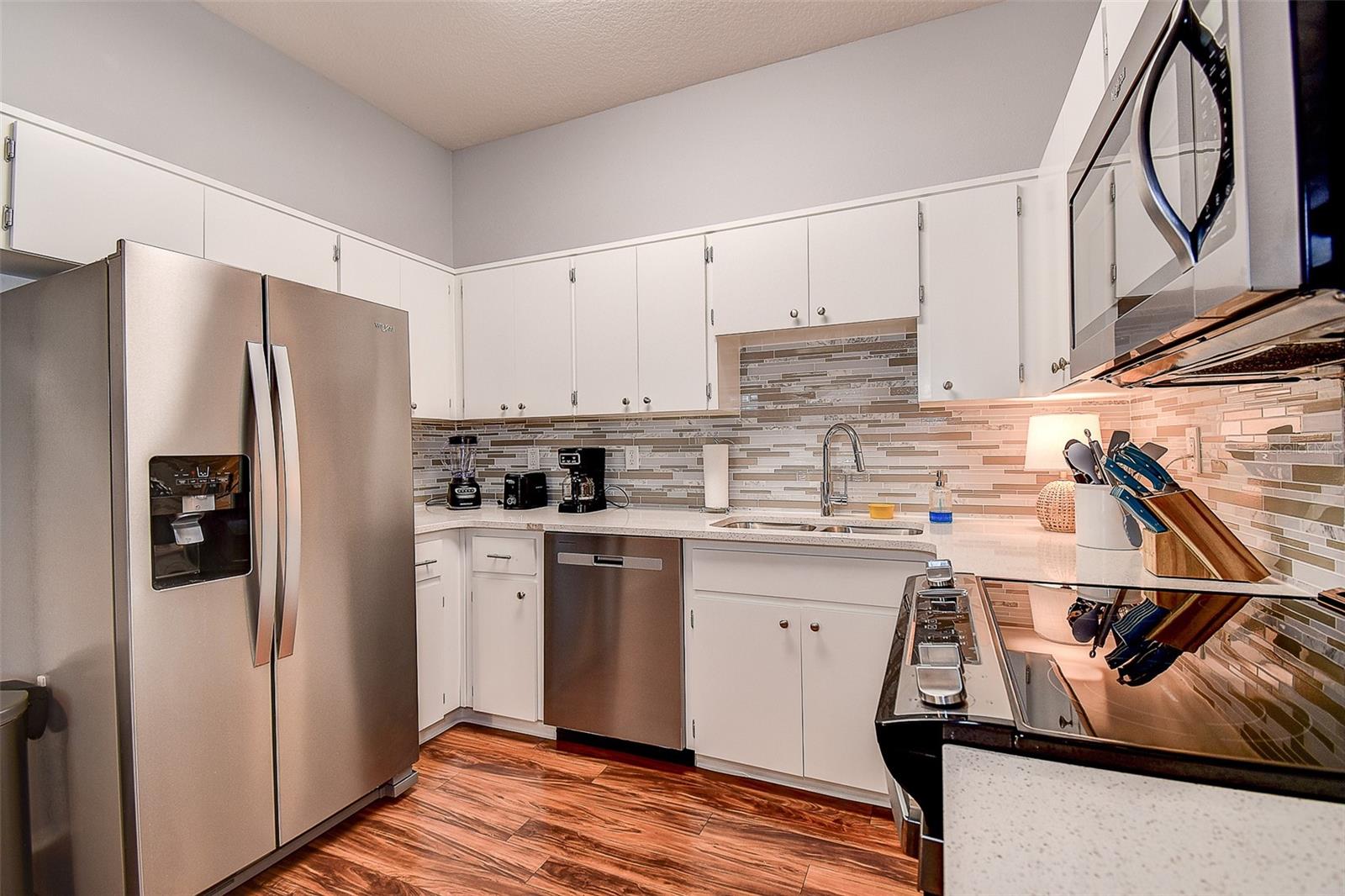 Image 16 of 40 For 864 Franklin Circle