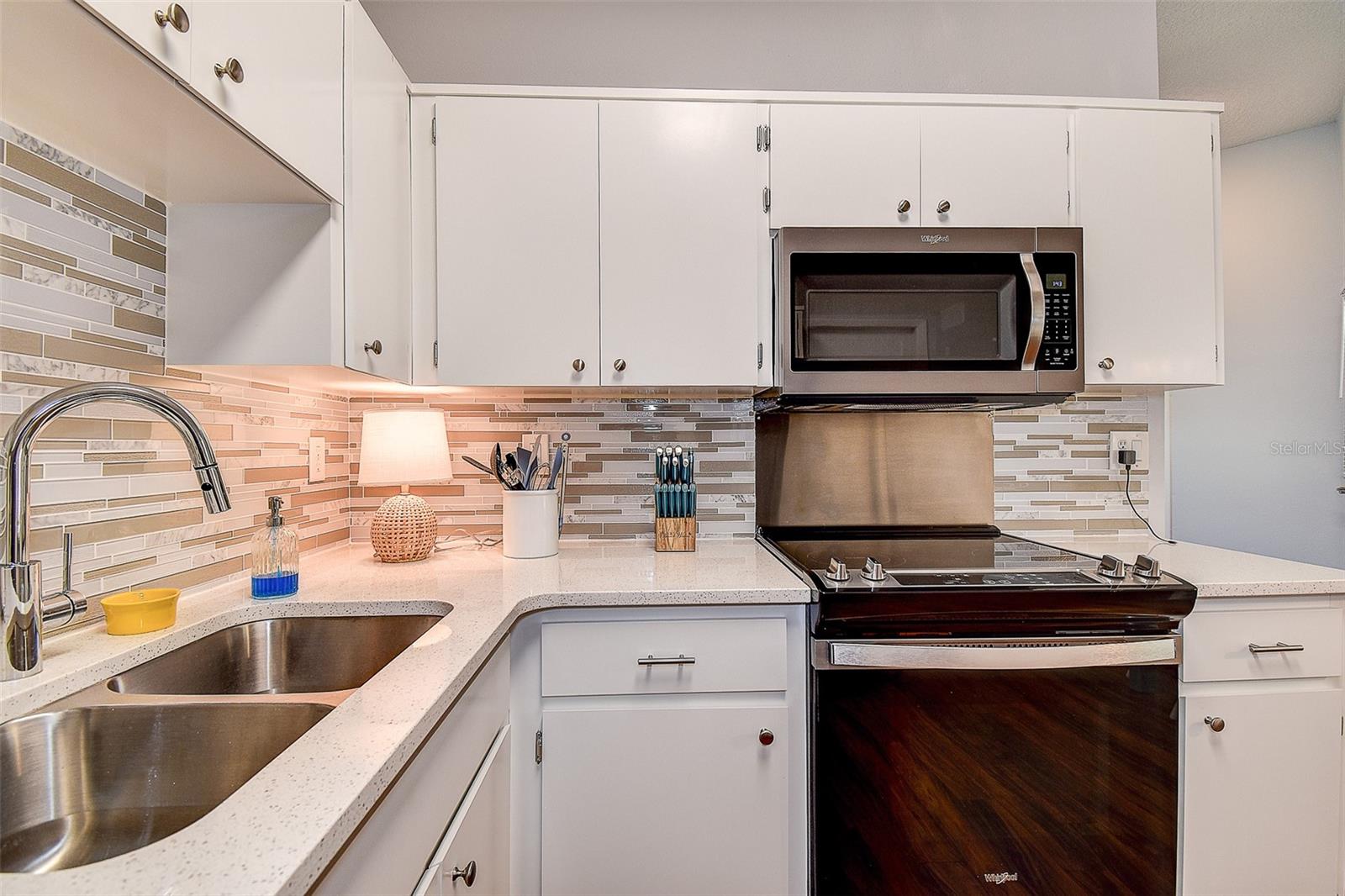Image 17 of 40 For 864 Franklin Circle