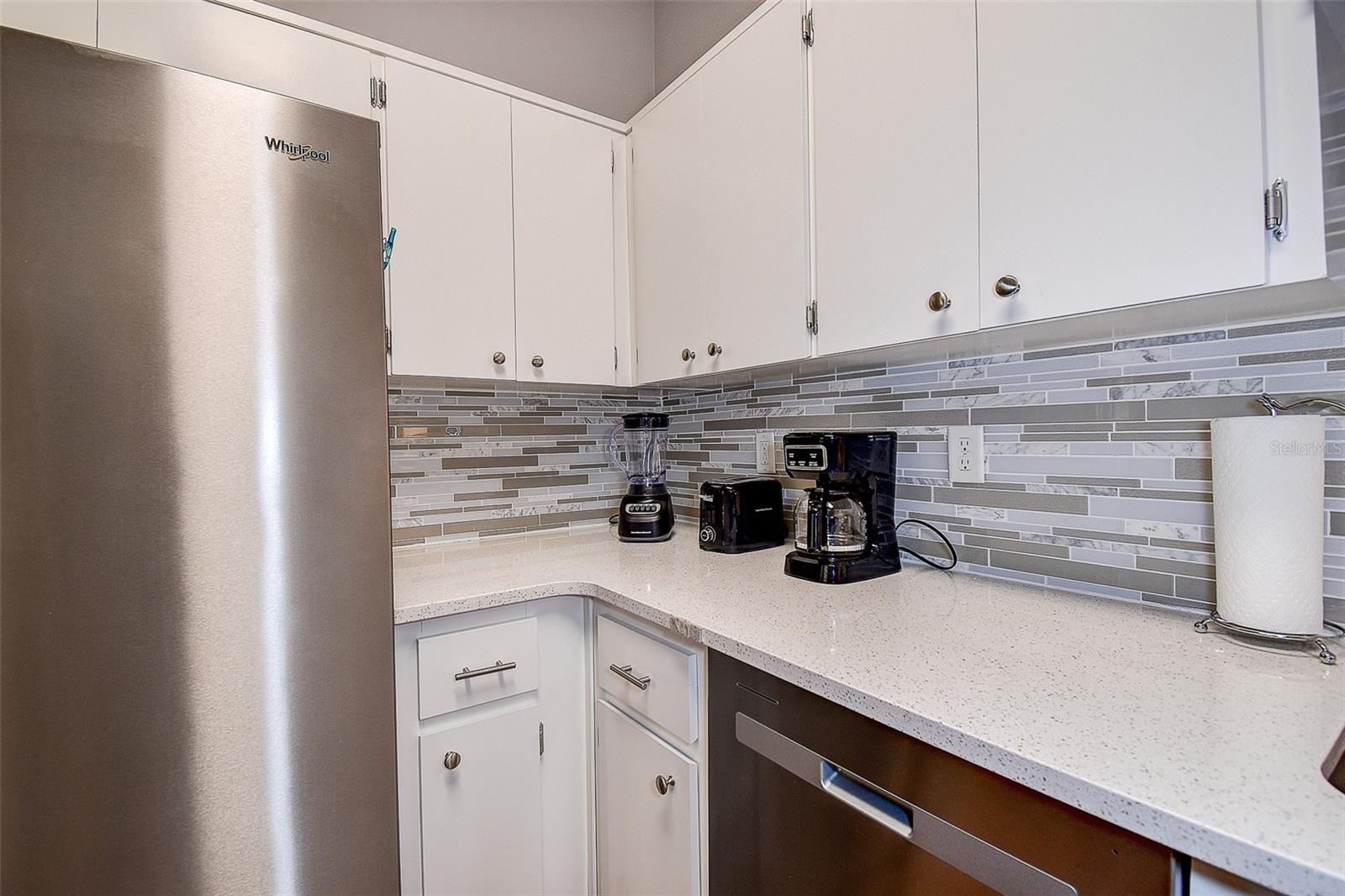 Image 18 of 40 For 864 Franklin Circle