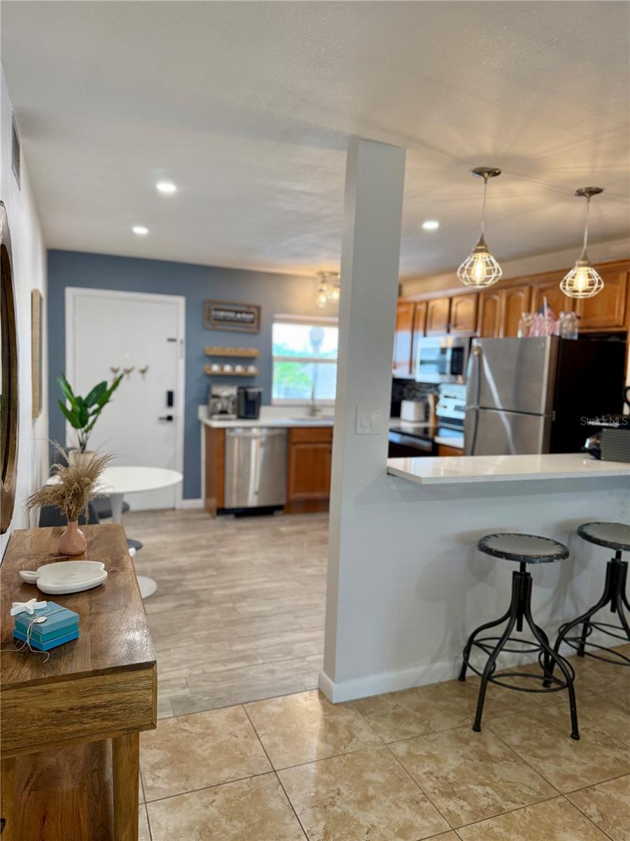 Image 11 of 39 For 7003 Sunset Way 9