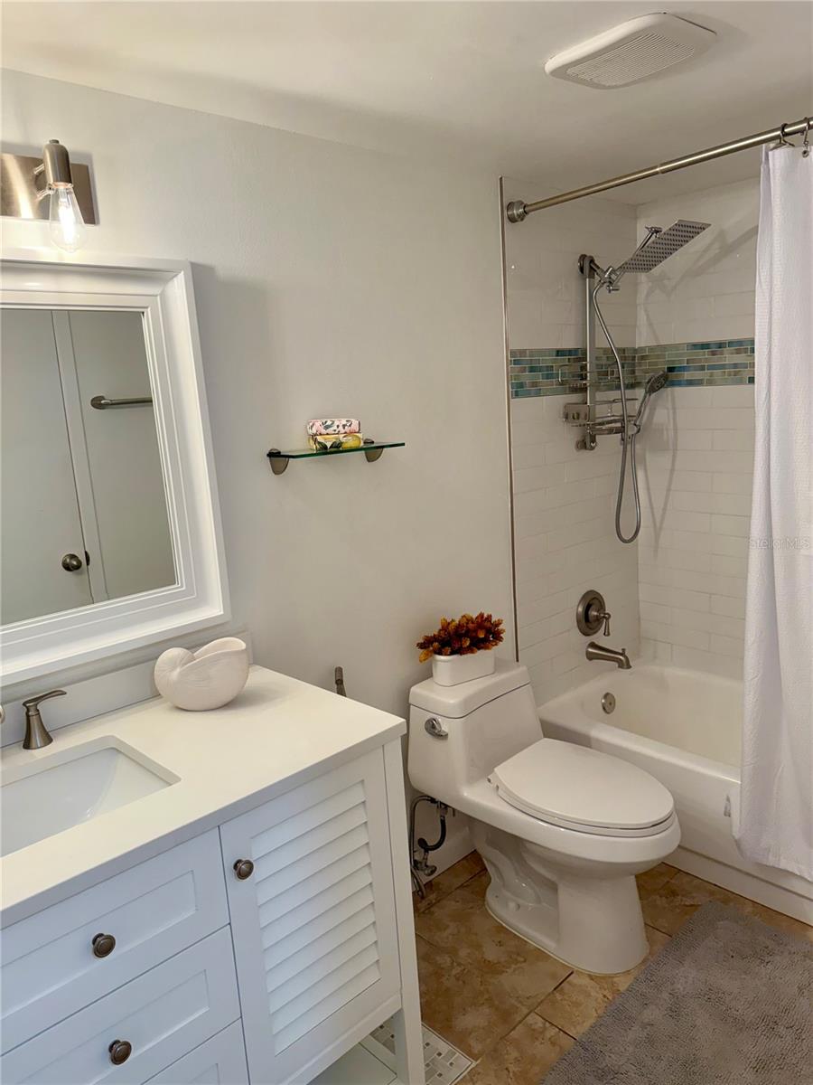 Image 21 of 39 For 7003 Sunset Way 9