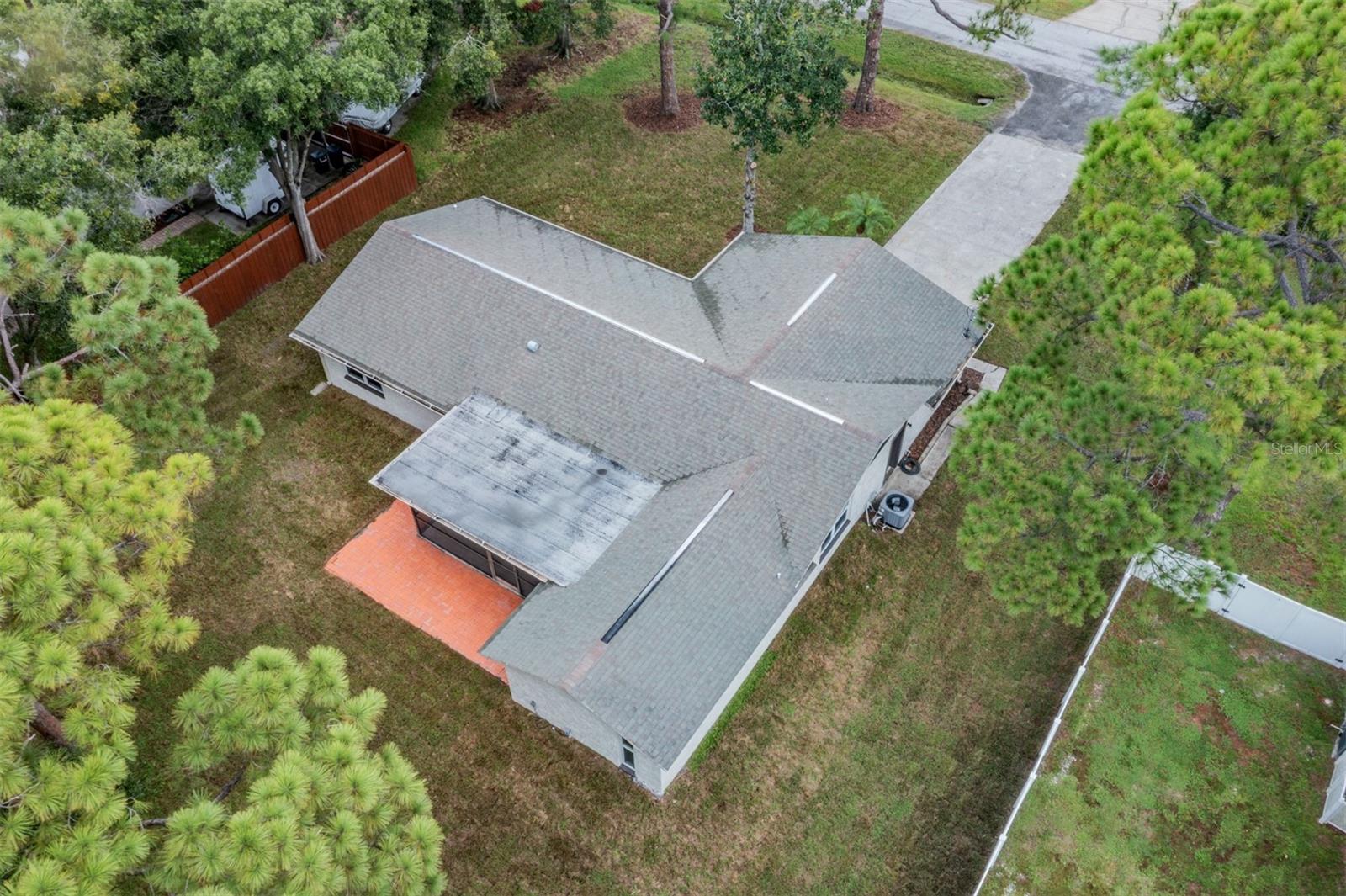 Image 2 of 32 For 9504 Cluster Avenue