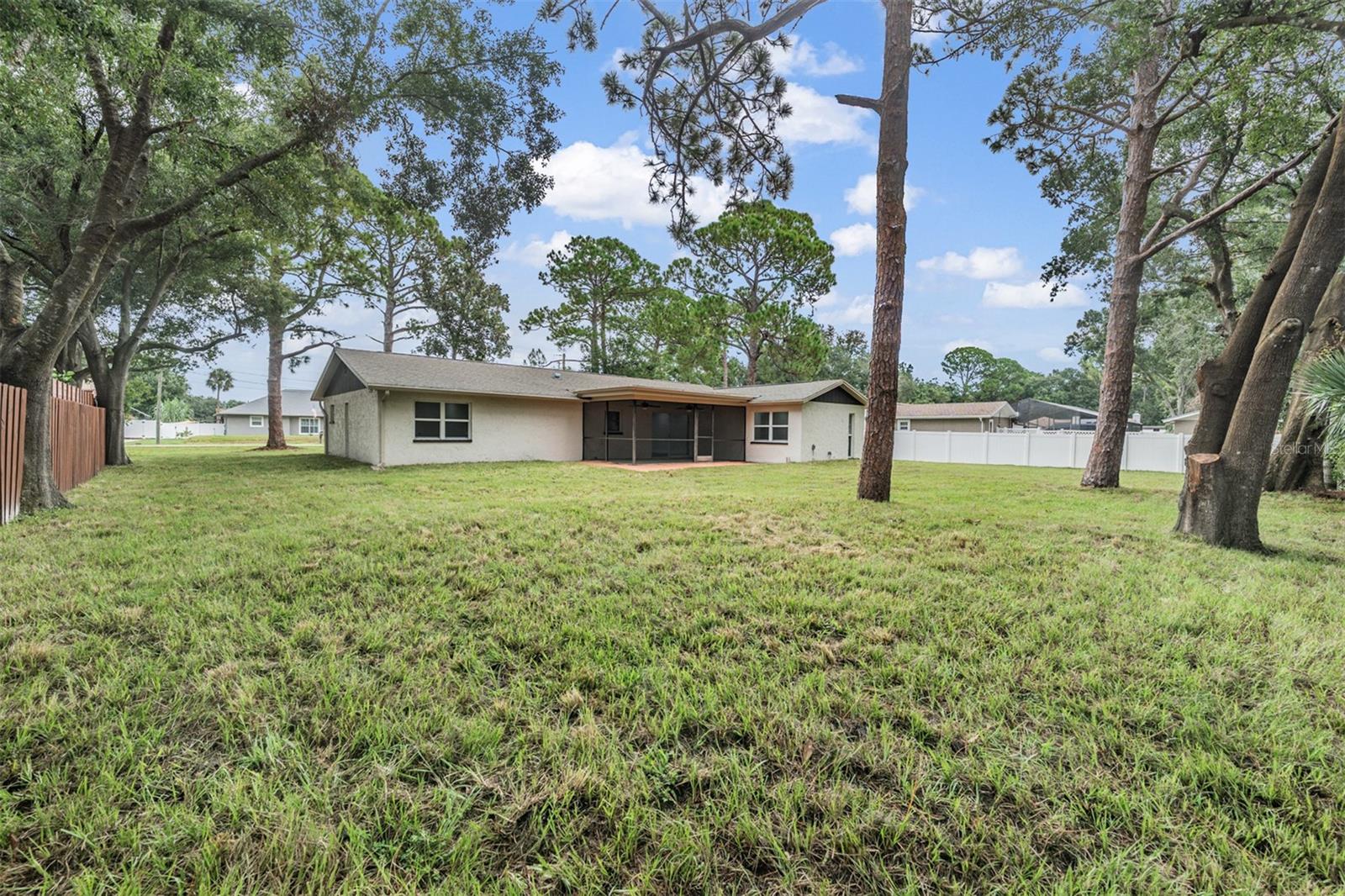 Image 26 of 32 For 9504 Cluster Avenue
