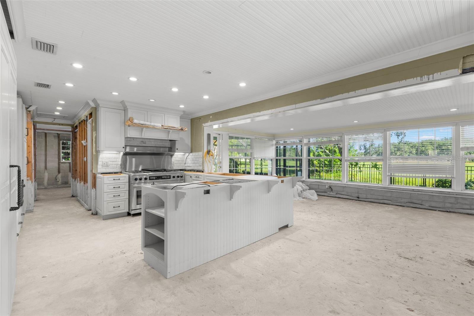 Image 7 of 30 For 1467 54th Avenue Ne