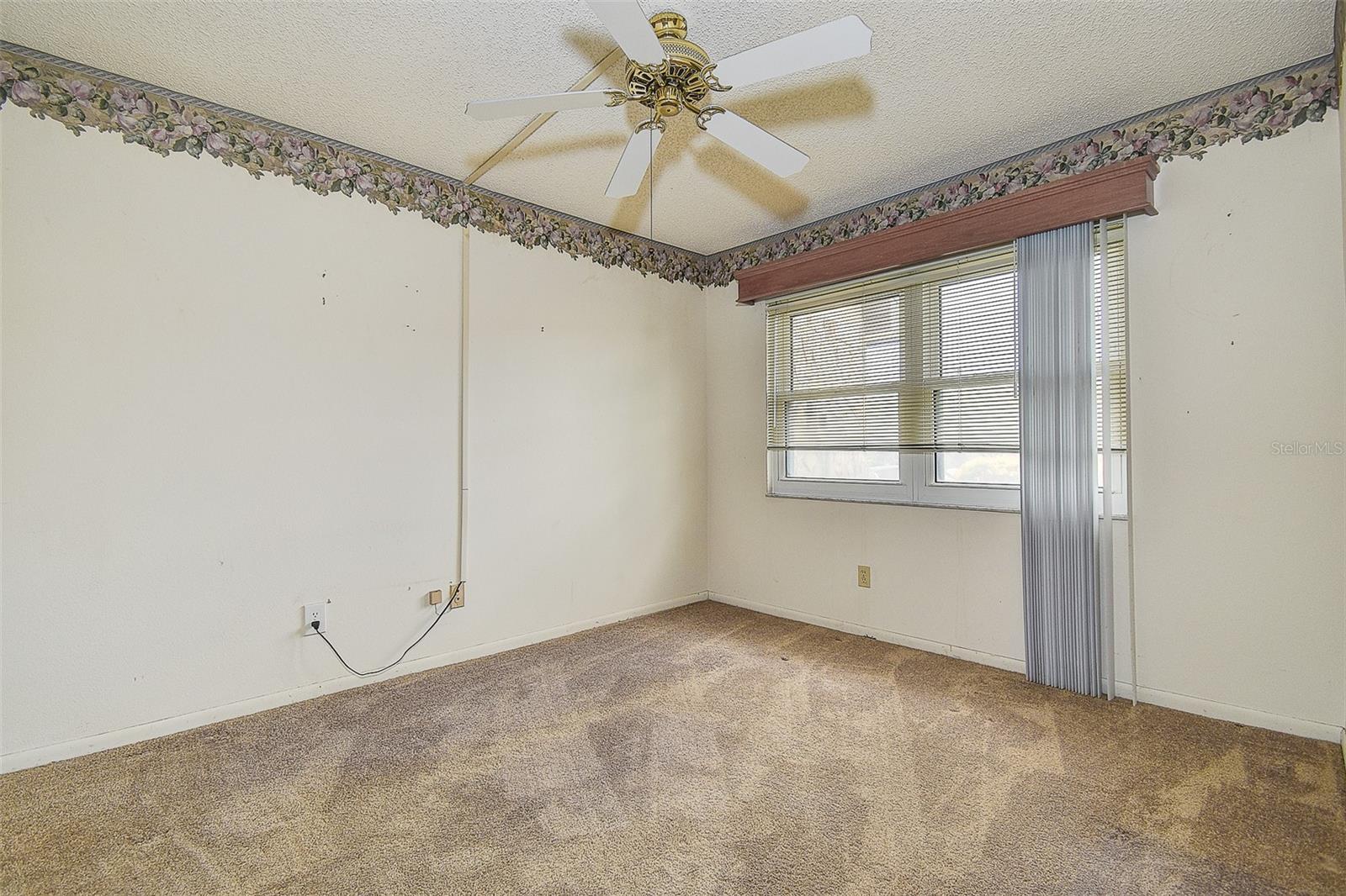 Image 15 of 38 For 9981 Lake Seminole Drive W