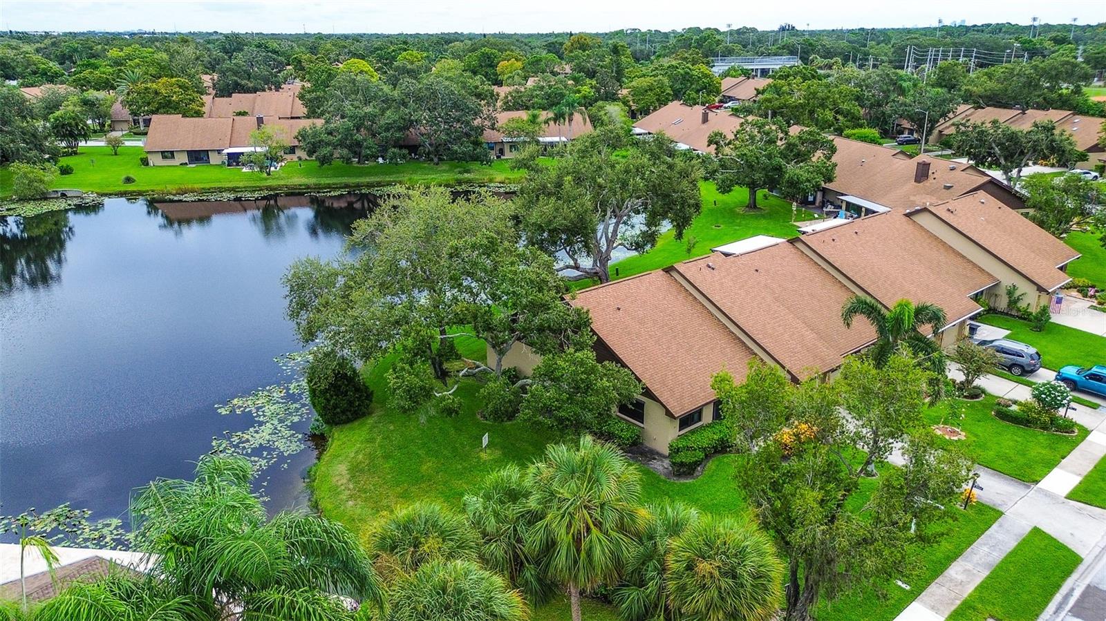 Image 4 of 38 For 9981 Lake Seminole Drive W