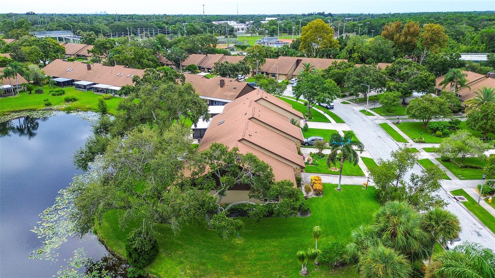 Image 5 of 38 For 9981 Lake Seminole Drive W