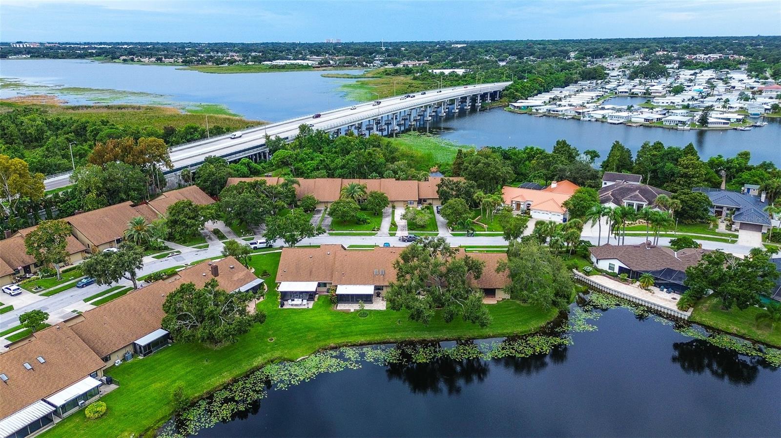 Image 8 of 38 For 9981 Lake Seminole Drive W