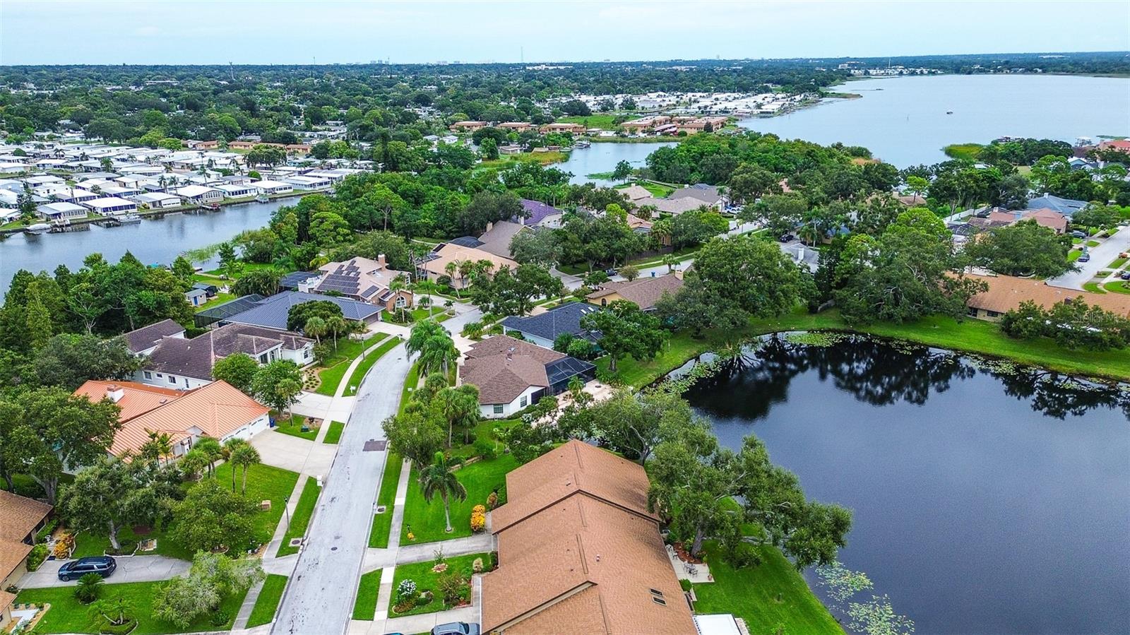 Image 9 of 38 For 9981 Lake Seminole Drive W