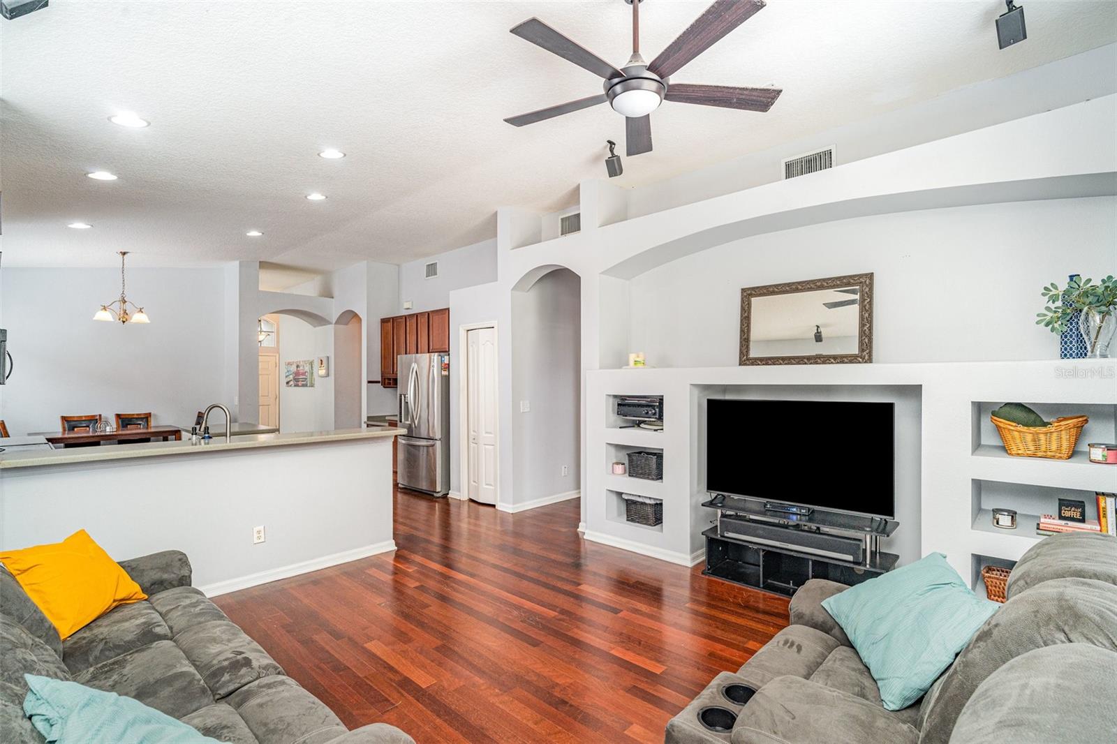 Image 7 of 31 For 13612 Sigler Street