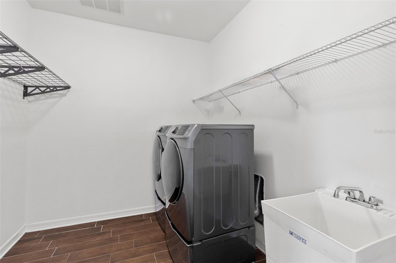 Image 71 of 93 For 10721 Pleasant Knoll Drive